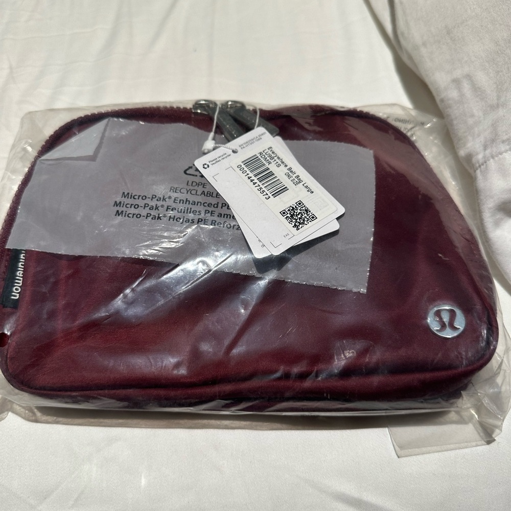 NWT Lululemon Everywhere Belt Bag Merlot